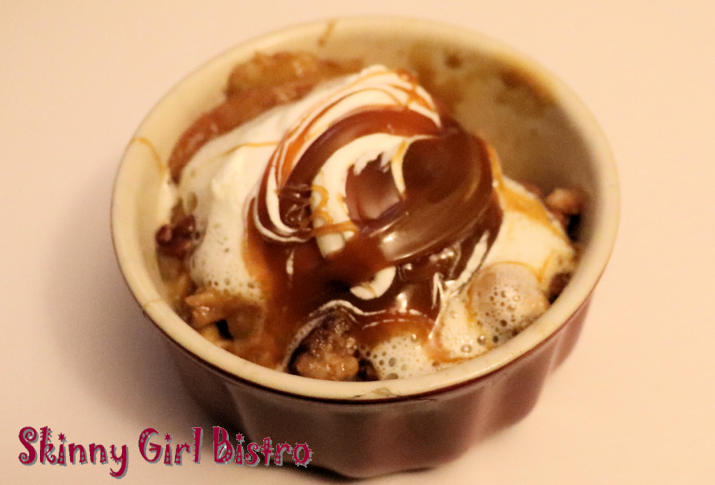 Photo of the finished peach crumble